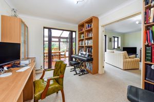 Dining Room - click for photo gallery